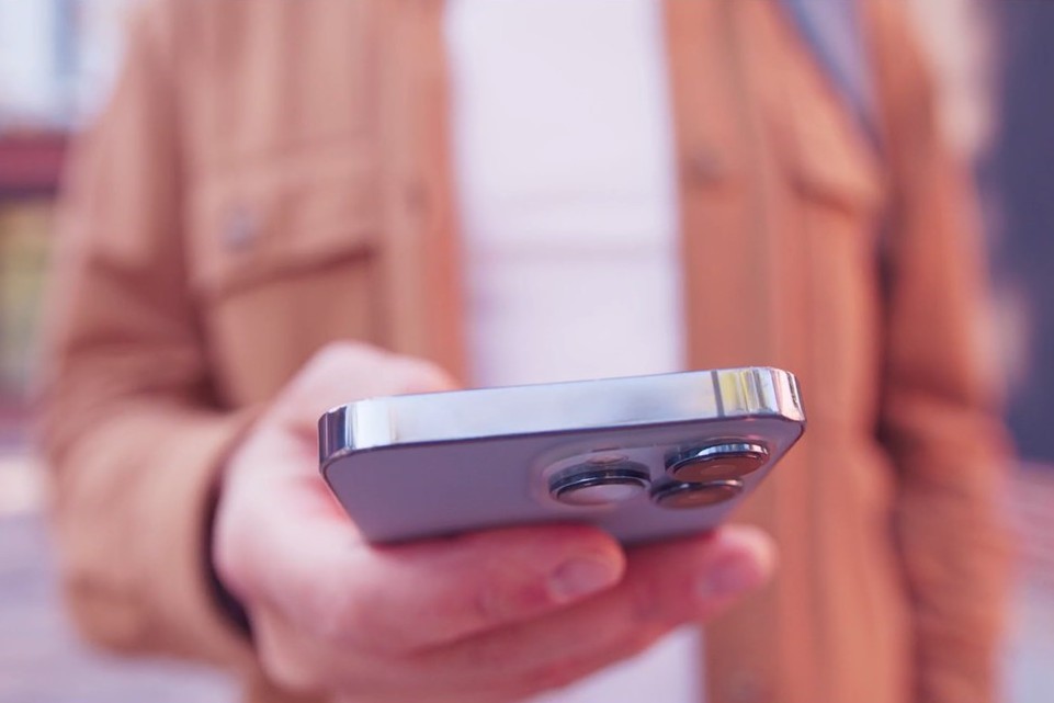 Smart bonds-5 smart phone